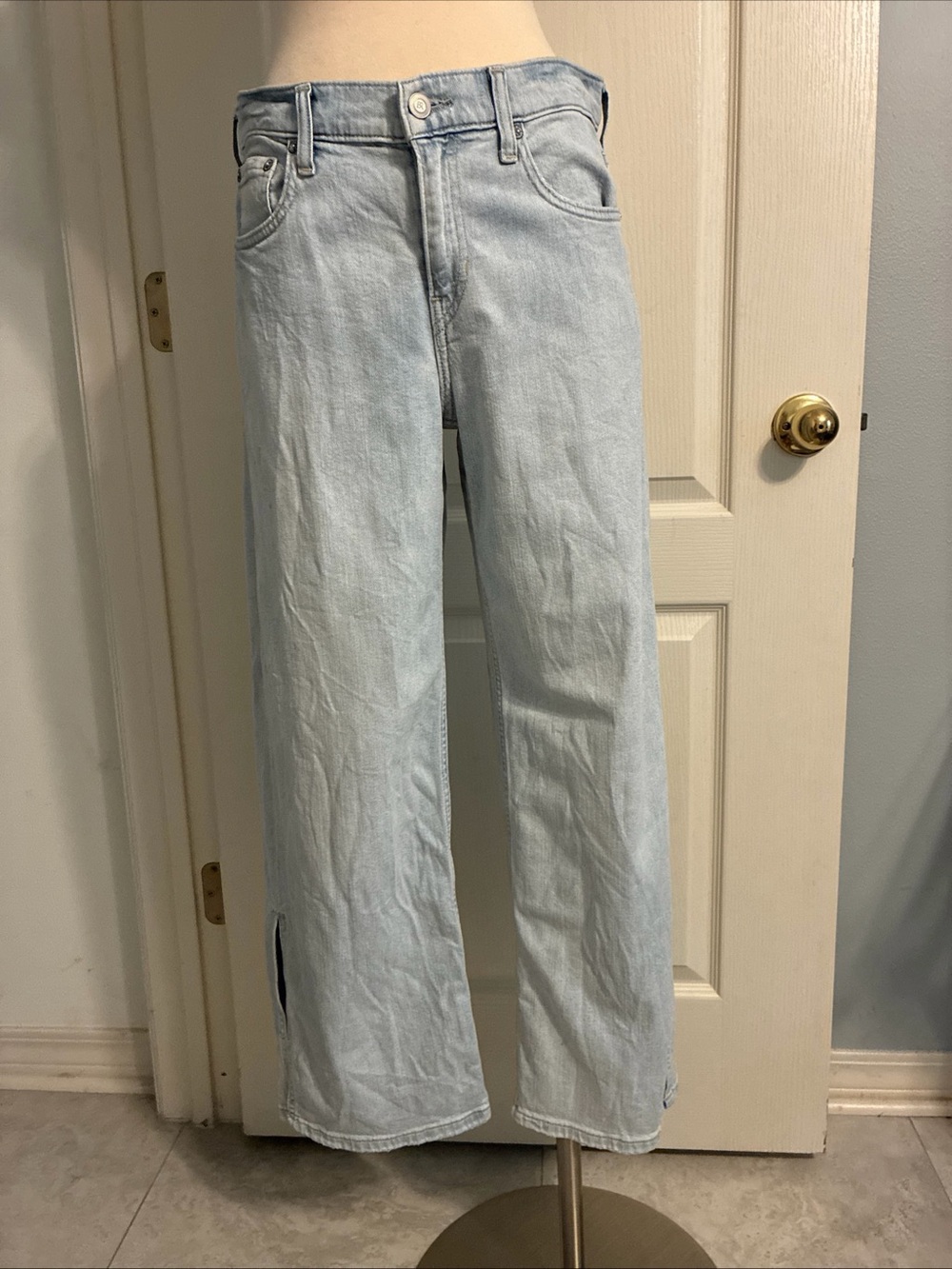 Banana Republic The Icon Classic Mid Rise Wide Leg Split Hem Jean Light Wash 28P
